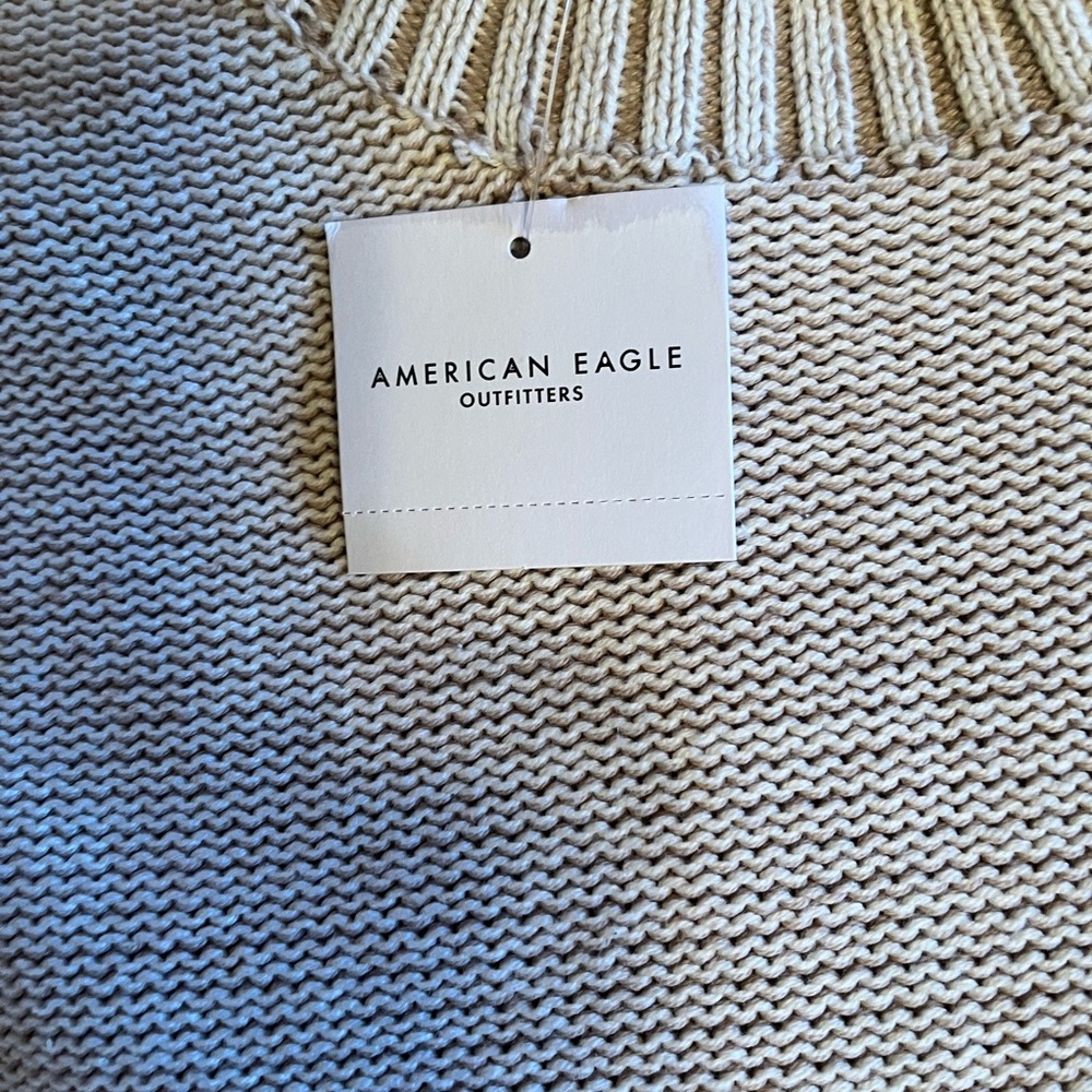 American Eagle Outfitters Cream Crew Sweater - Picture 4 of 4